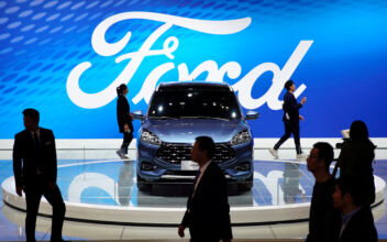 US Investigates 346,000 Ford Escape SUVs Over Door Issues