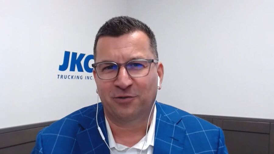 Trucking Company Owner: Policy Makers, Industry Should Work Together More Closely to Tackle Emissions Targets