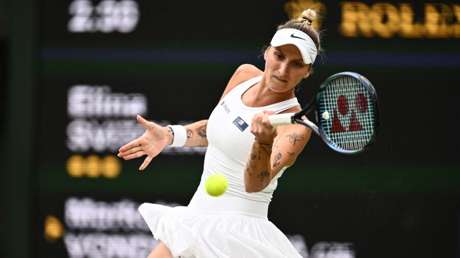 Unseeded Vondrousova Into Wimbledon Finals