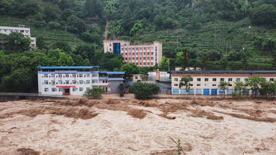 China Evacuates 40,000 People Amid Severe Flooding