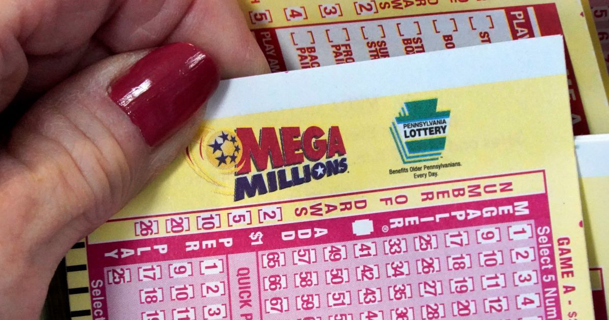 Mega Millions Jackpot Grows to $640 Million, Among Highest in Lottery ...