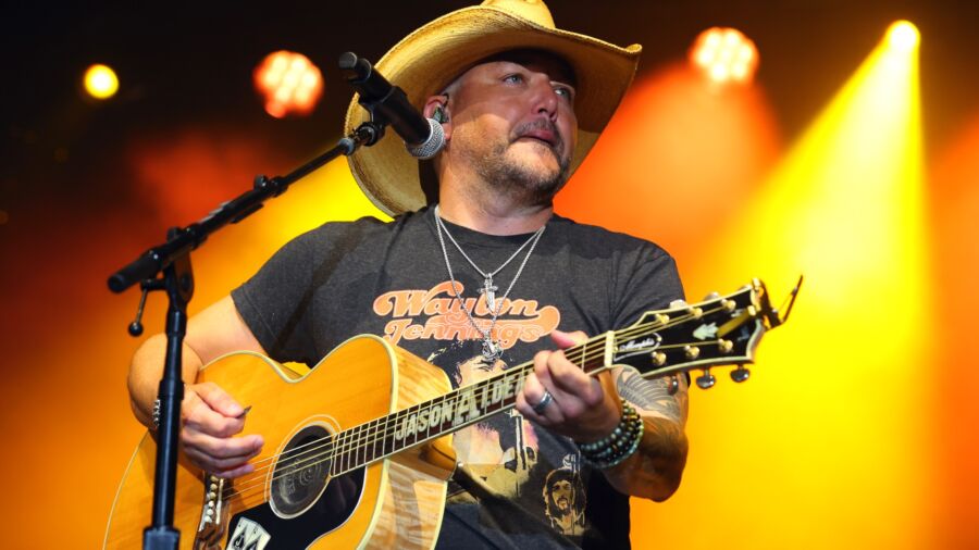 Country Star Jason Aldean Rushes Off Stage Mid-Concert for Health Emergency