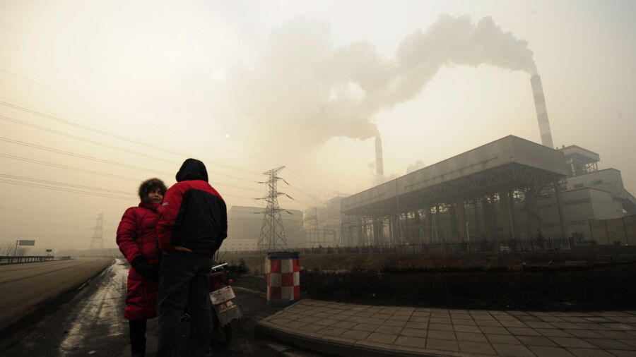 Beijing’s Emissions Commitment Being Questioned as Kerry Holds Climate Talks in China