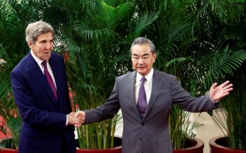 Kerry Sees Climate Cooperation as Path to Redefine US–China Ties
