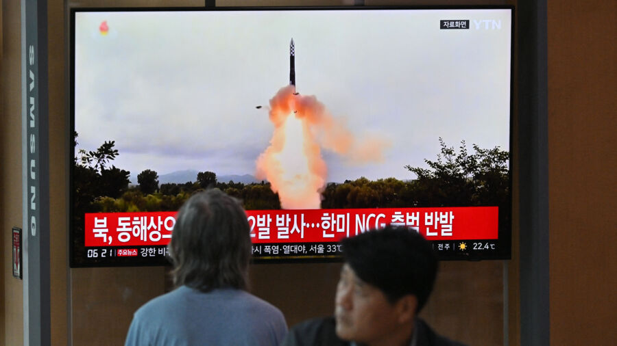 North Korea Fires 2 Missiles After US Submarine Arrives in South Korea
