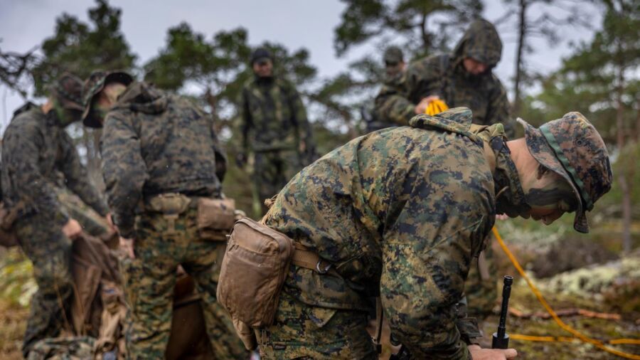 US Marines Deploy to Deter ‘Iranian Destabilizing Activities’ in Middle East