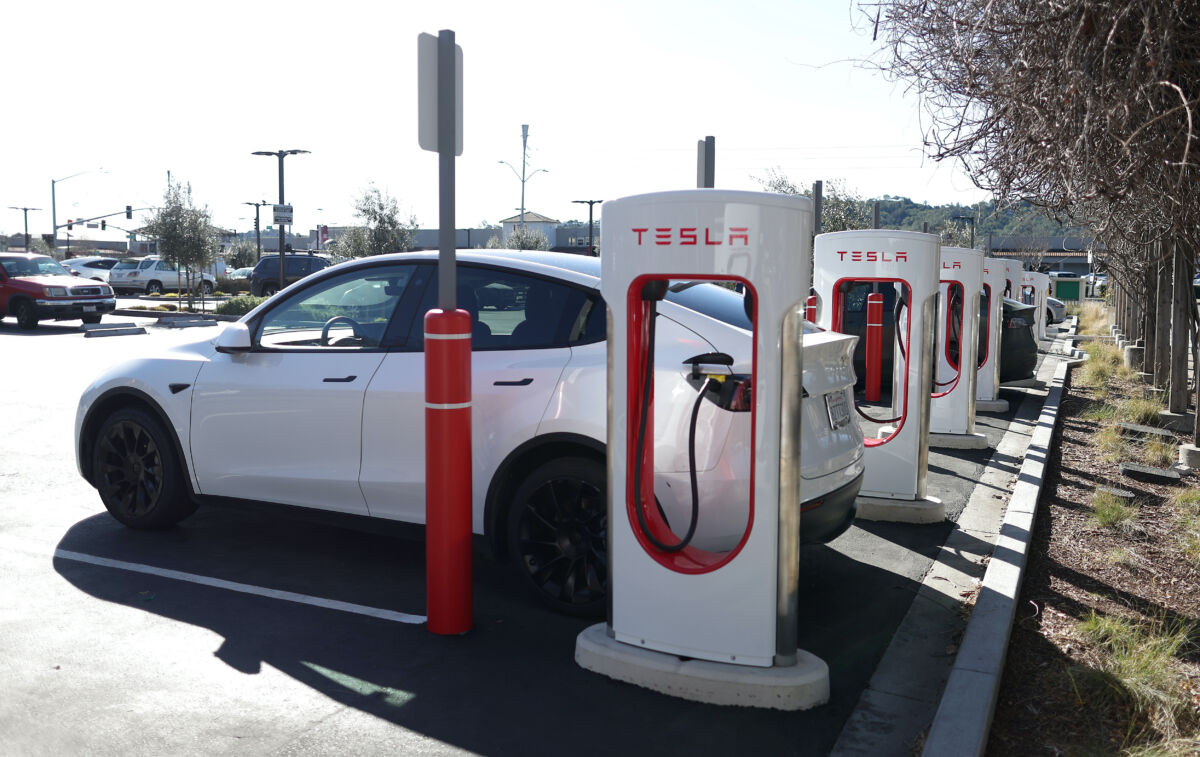 Tesla Will Open Up Its Chargers To Other Brands In Order To Receive Federal Subsidies