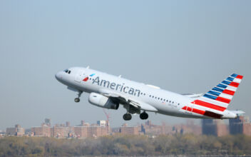 American Airlines Boosts Pilot Contract Offer by $1 Billion