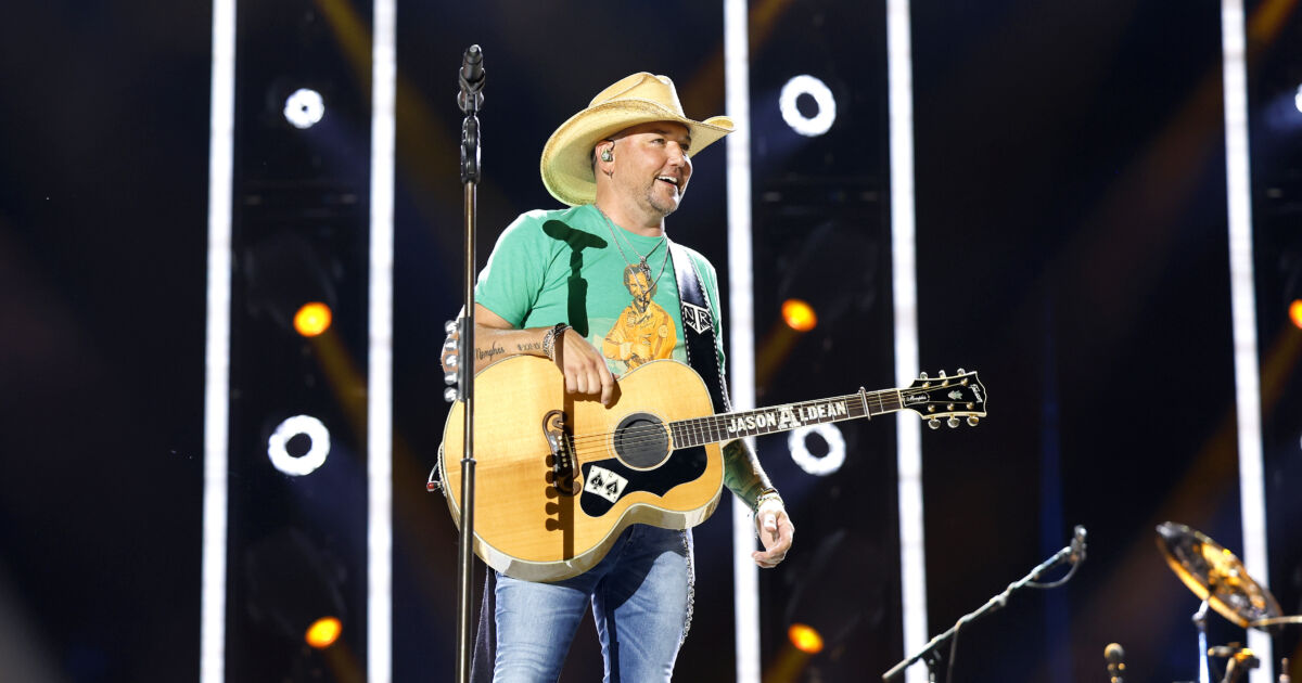 jason aldean: 'Try That in a Small Town': Cody Johnson supports Jason  Aldean amid controversy. See what happened - The Economic Times