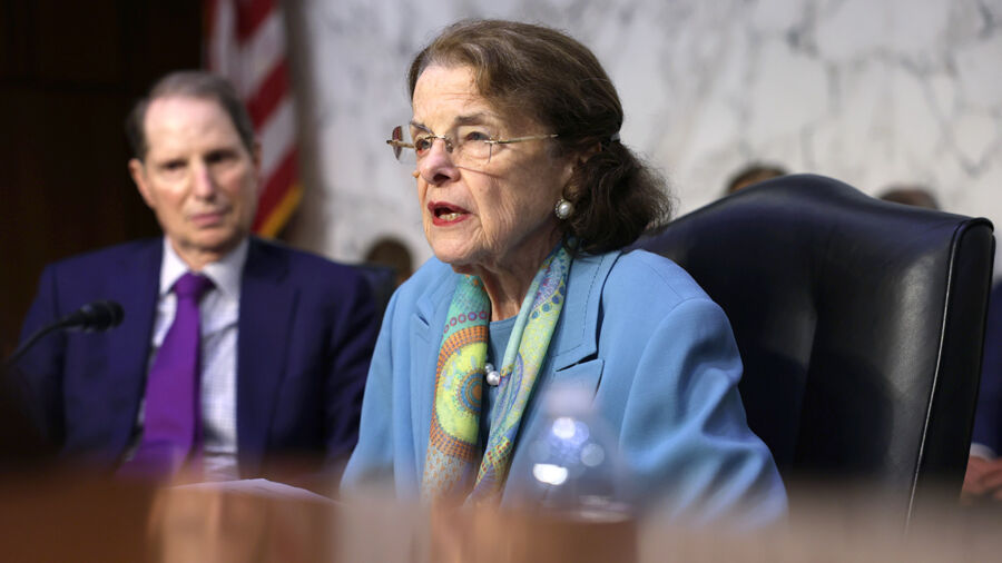 Gov. Newsom Must Weigh In Feinstein's Replacement, Considering His National Ambition: Political Strategist