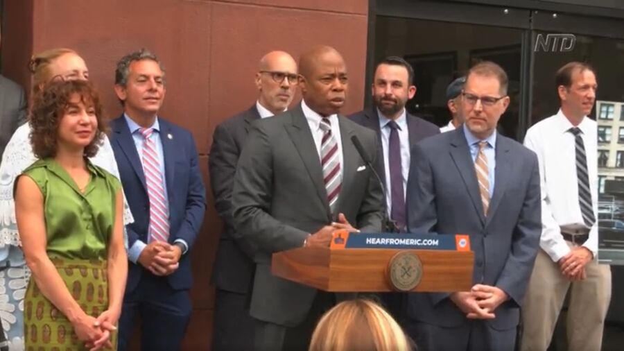 Get Sheds Down, NYC Plan to Remove Scaffolding
