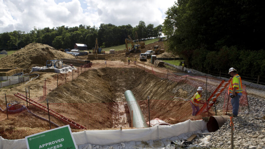 Federal Regulators Approve $7.9 Billion West Virginia Pipeline