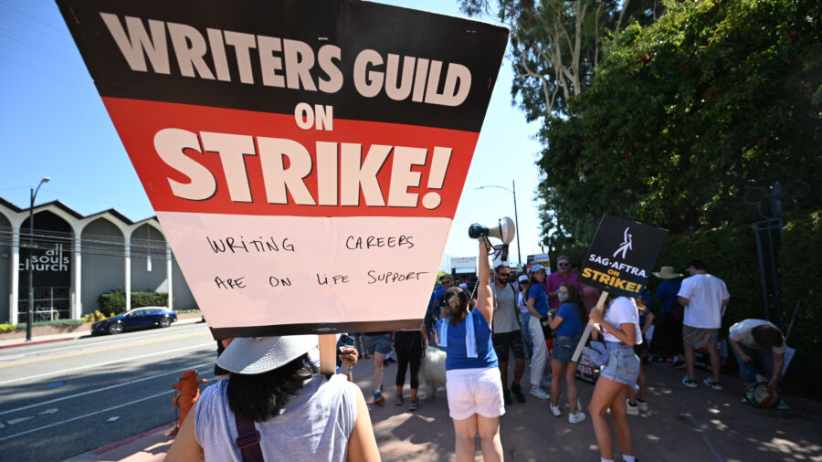 Newsom Offers Help to Negotiate Strikes