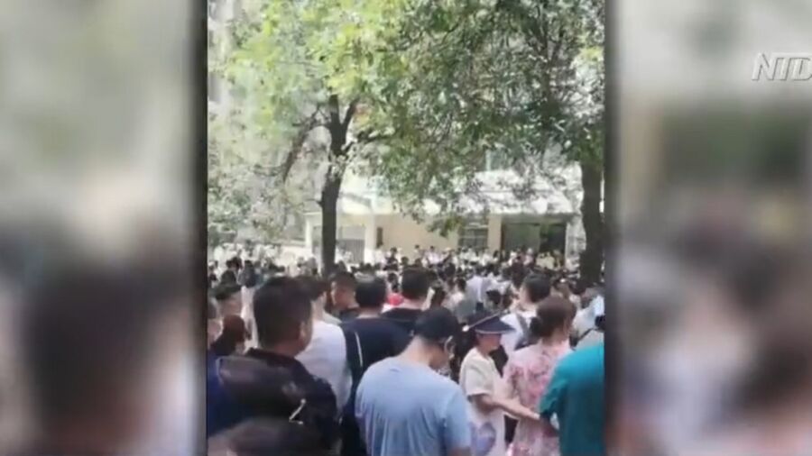 Protests Break Out in Xi’an Over Education Resources