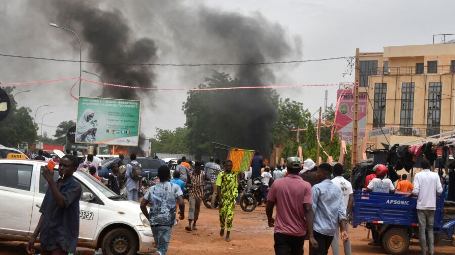 UN Demands Release of Niger President