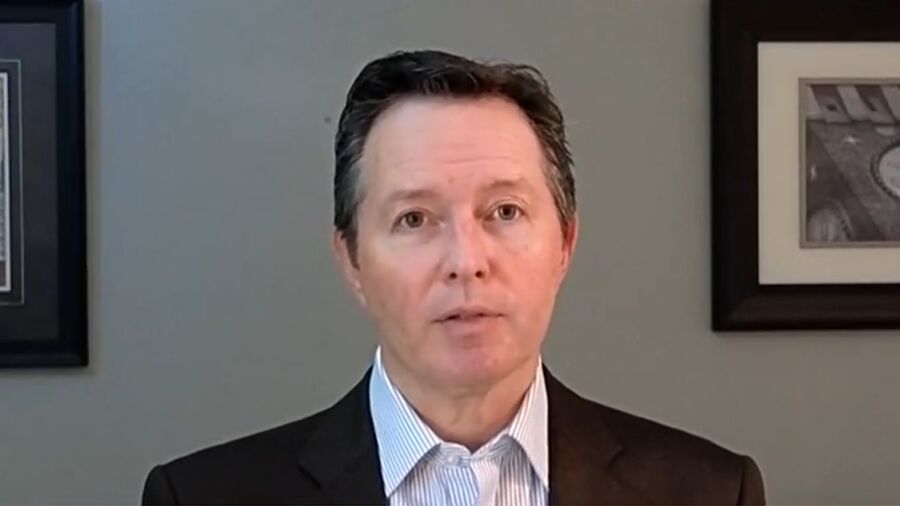 'People Having Their Bank Accounts Abruptly Shut:' Former Wall Street Banker