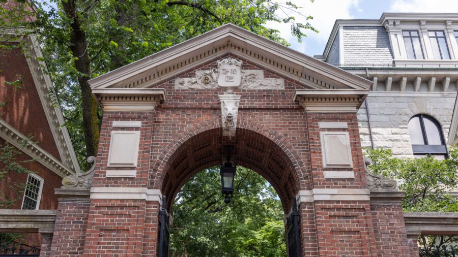Harvard Reinstates Standardized Tests for Admission, Beginning in 2025
