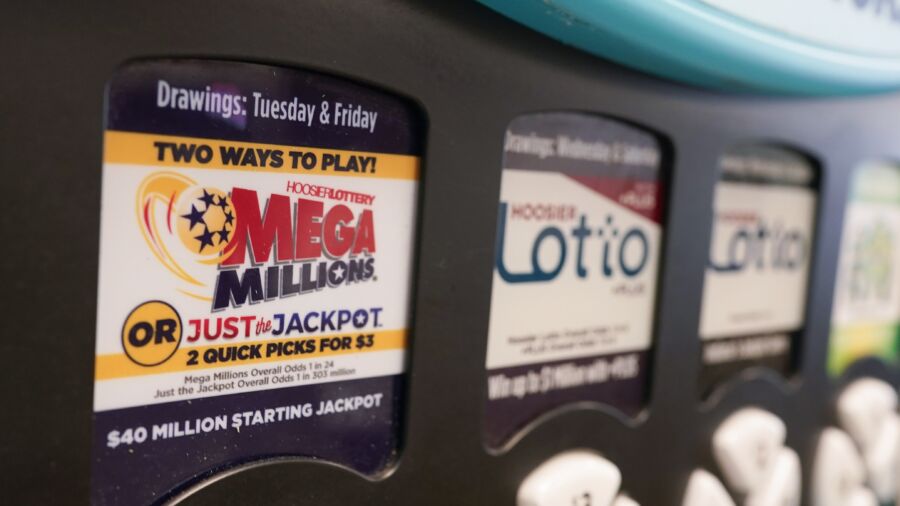 Mega Millions Players Spurned Again as Jackpot Climbs to $1.55 Billion