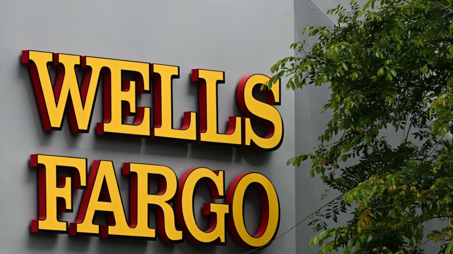 Customers Report Missing Deposits From Wells Fargo Bank Accounts NTD