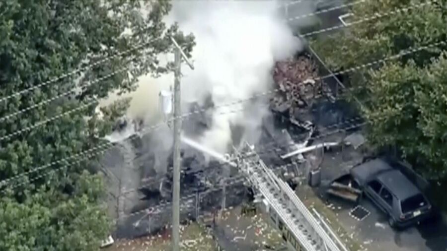 New Jersey House Explosion Leaves 3 Dead, 1 Missing, 2 Children Injured