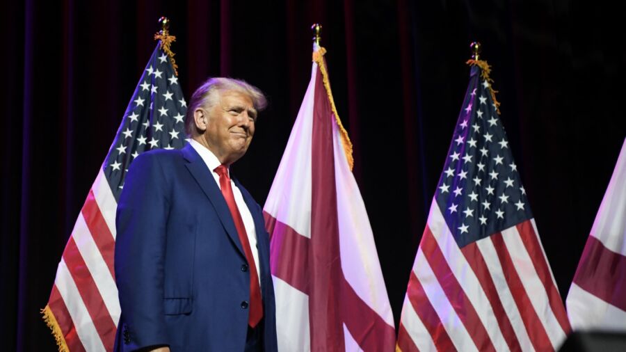 Courts Can't Withhold Exculpatory Evidence: Attorney on Trump Case