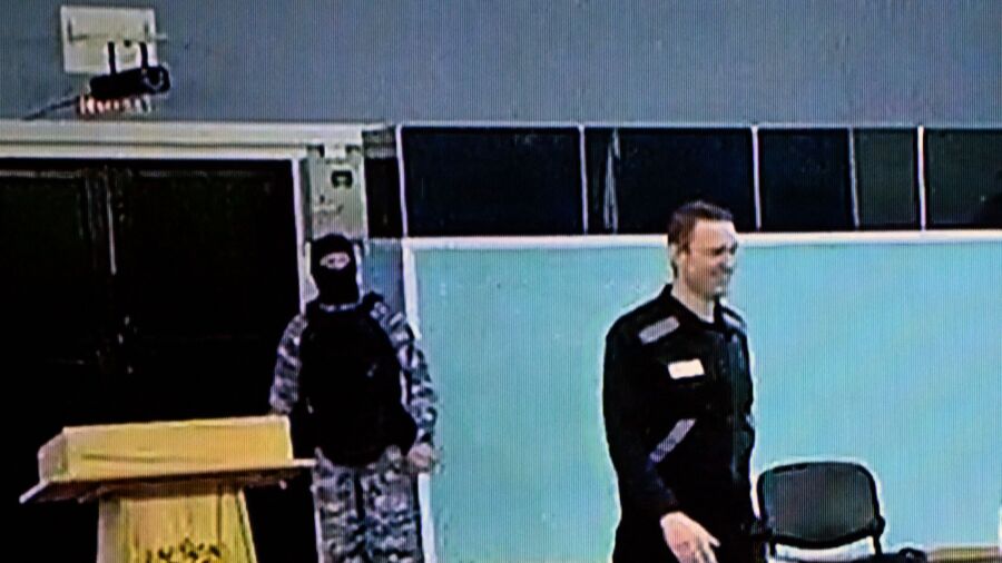 Russian Dissident Gets Additional Jail Time