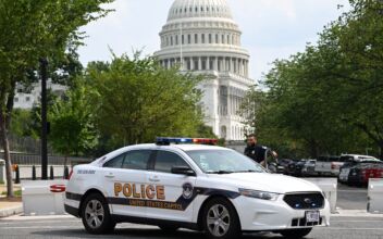 Shooting Kills 2 Men and a Woman and Wounds 2 Others in Washington, DC, Police Chief Says