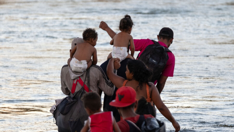Federal Funding for Sanctuary Cities Might Attract More Illegal Immigrants: Jessica Vaughan