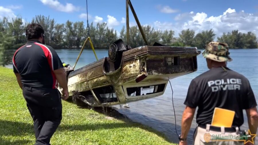 Police Investigating 30 Cars Found Submerged in Florida Lake