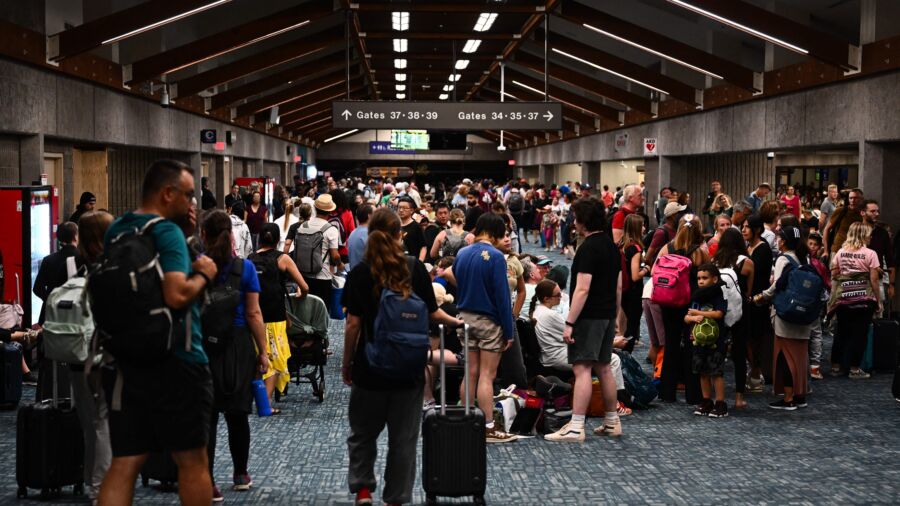 Hawaii Wildfires: What Should Tourists Do?