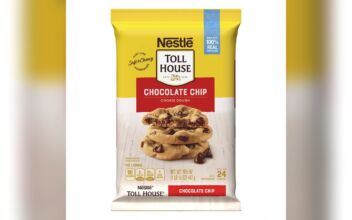 Nestlé Recalls Some Toll House Chocolate Chip Cookie Dough Bars Due to Wood Chips