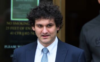 Political Donations Not a Focus in Bankman-Fried Fraud Trial: Reporter