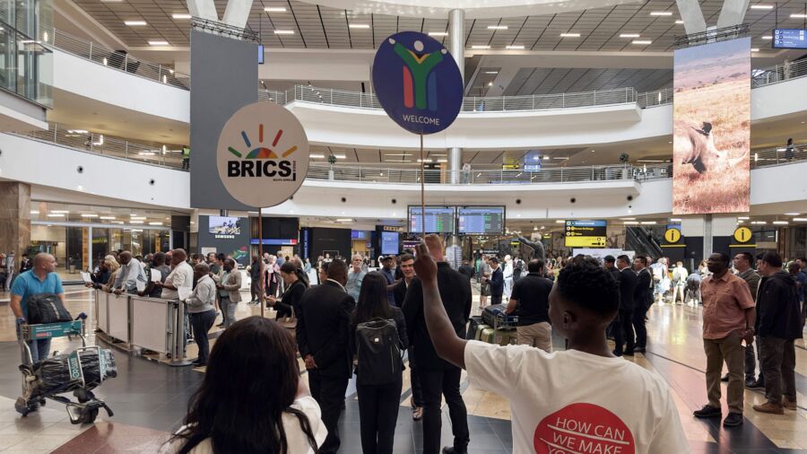 US Must Work With Africa to Challenge China: Tom