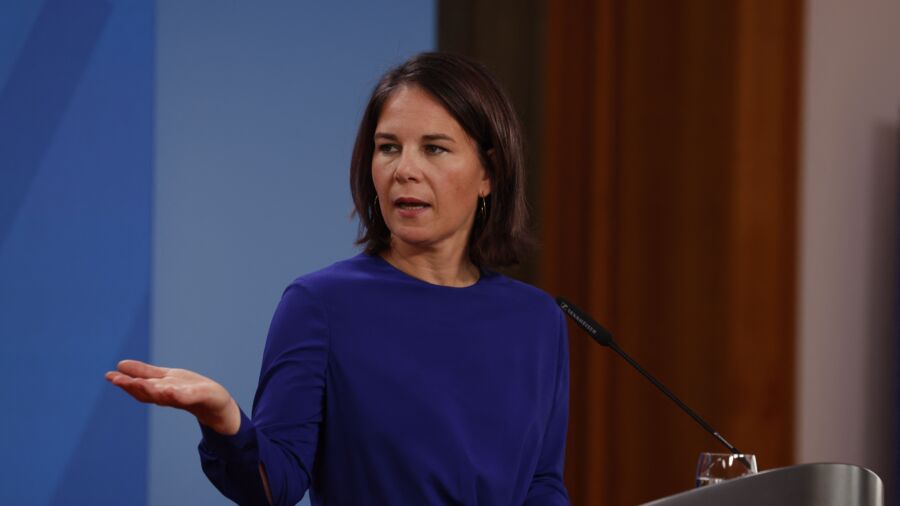 German Minister Reacts to China’s Rising Threat