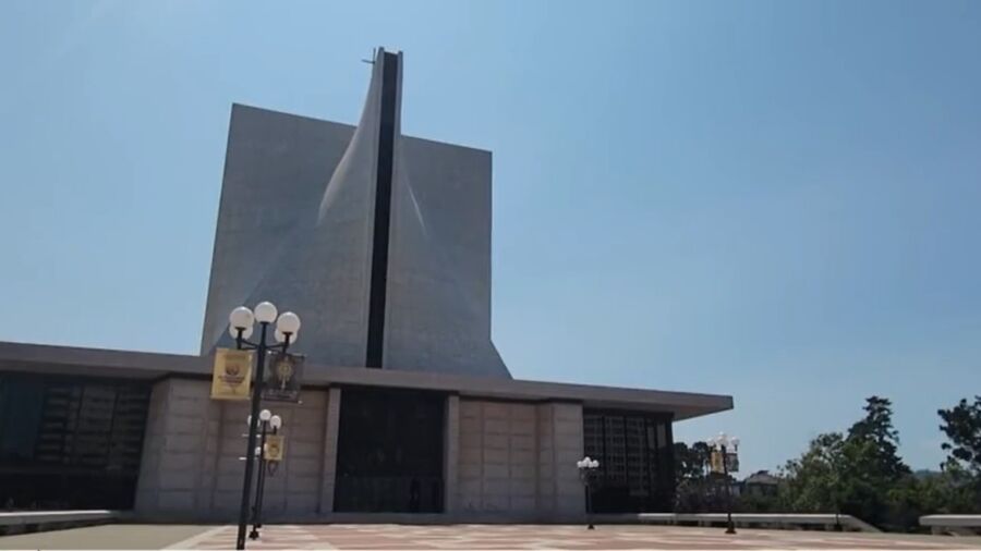 San Francisco Archbishop Files for Bankruptcy