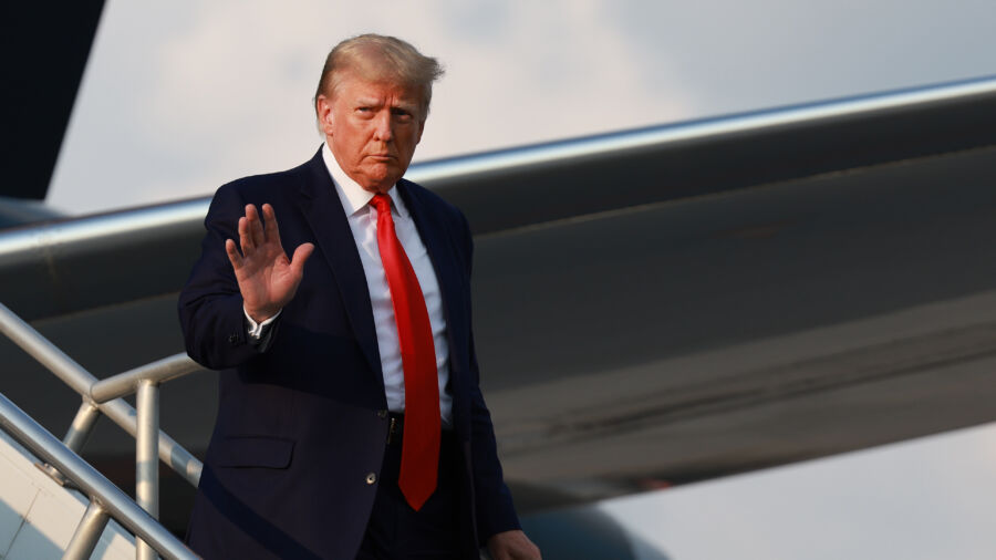 Mao Survivor Speaks Out About Trump's Georgia Booking