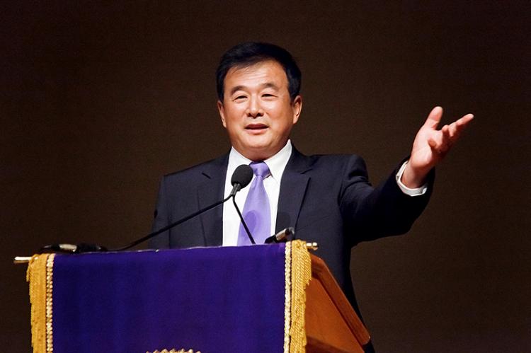 In Wake of COVID Rebound in China, Falun Gong Founder Says Virus Targets CCP