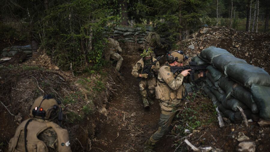 If US Aid to Ukraine Fails to Repel Invasion, Will That Embolden Beijing Eyeing Taiwan?