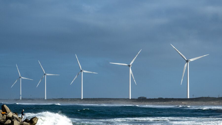 Vanguard Joins BlackRock to Cut Back Support for Shareholders' ESG Proposals