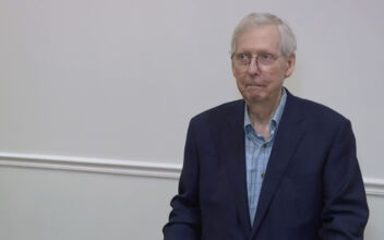 Capitol Doctor Says Sen. McConnell ‘Medically Clear’ 1 Day After Freeze-Up