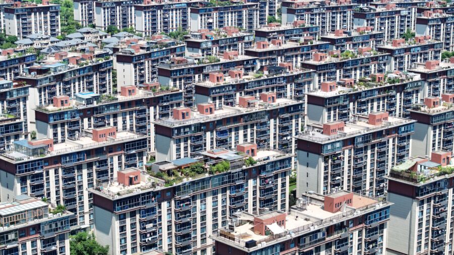 China Is Facing Economic Consequences of Reckless Spending: Analyst