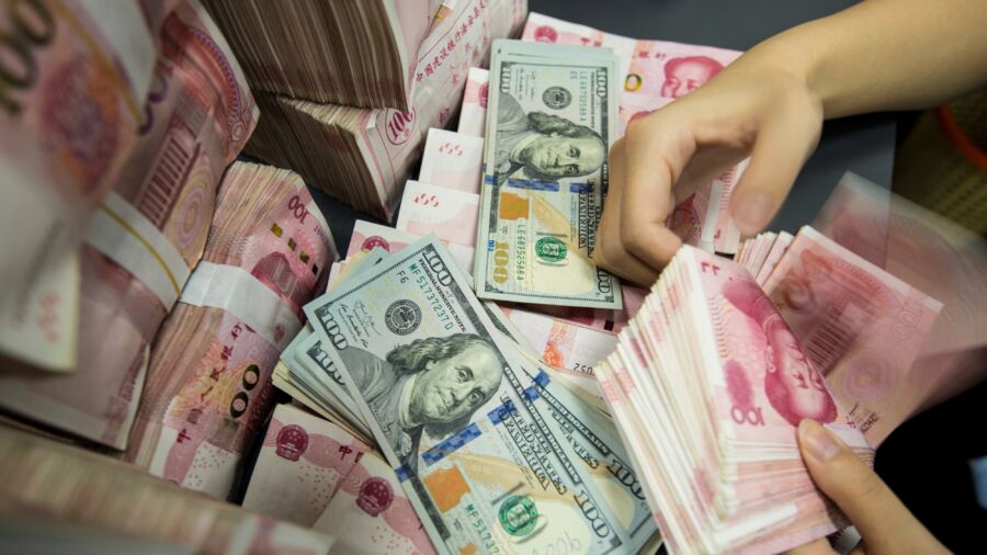 Direct Foreign Investment in China Plunges; Net Funds Outflow From China at 7-Year High
