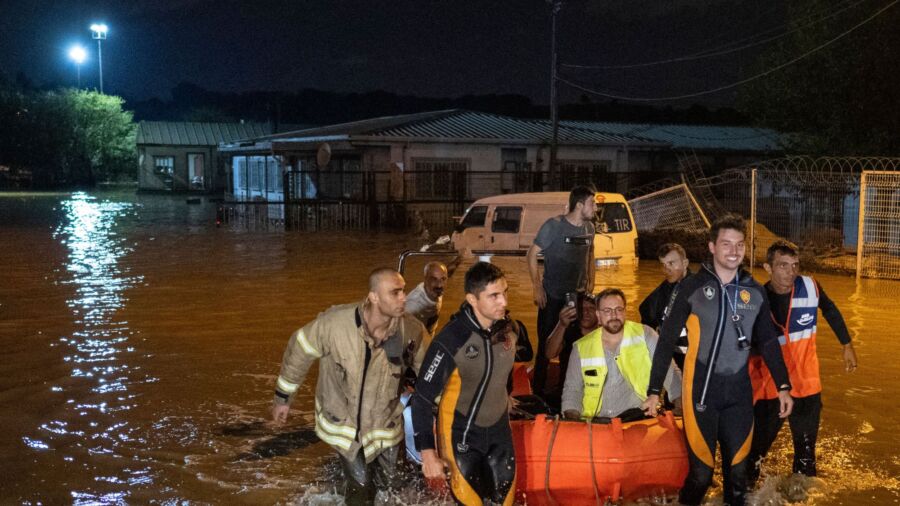 7 Dead as Historic Flooding Slams Turkey, Greece, Bulgaria