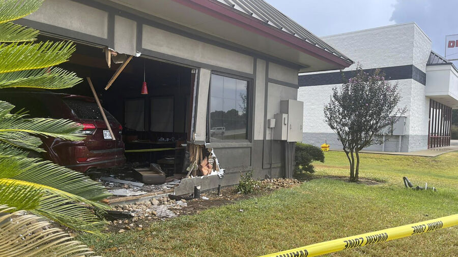 Wet Roads and Speed Factored Into Car Crashing Into Denny’s Restaurant, Texas Police Chief Says