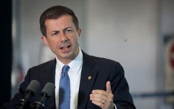 GOP Seeks Answers From Buttigieg on ‘Disturbing’ Failures of Transportation Department
