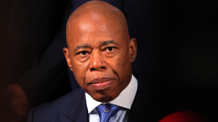 Mayor Adams Warns Influx of Illegal Immigrants Will 'Destroy' NYC