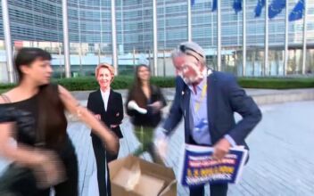 Ryanair CEO Gets Pied During Brussels Protest Against Air Traffic Controller Strikes