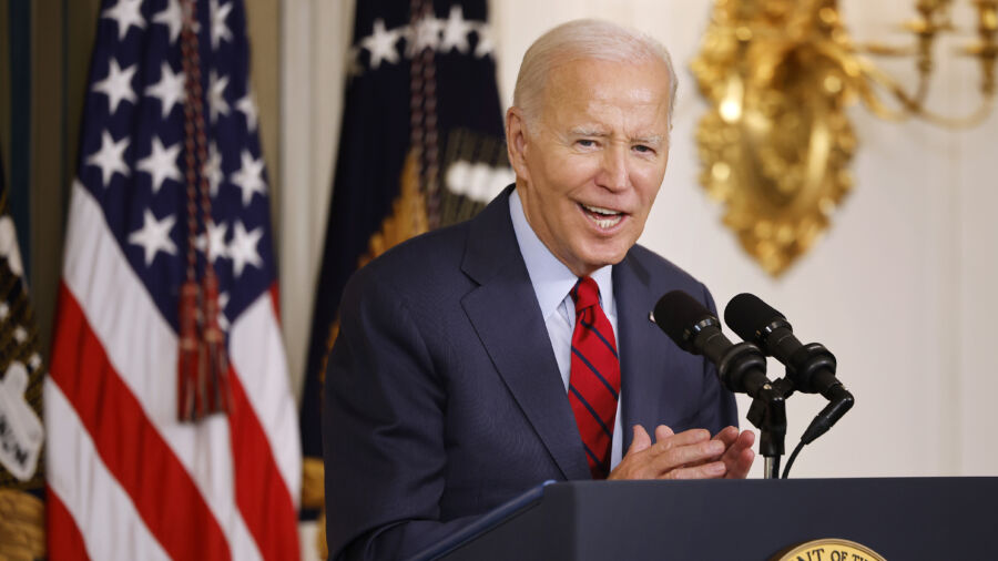 'He's in Trouble': Columnist on Biden's Chances in 2024