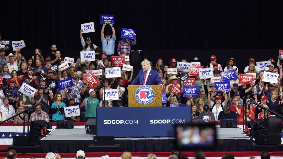 What’s Driving Trump’s Lead Over DeSantis?: Roger Simon