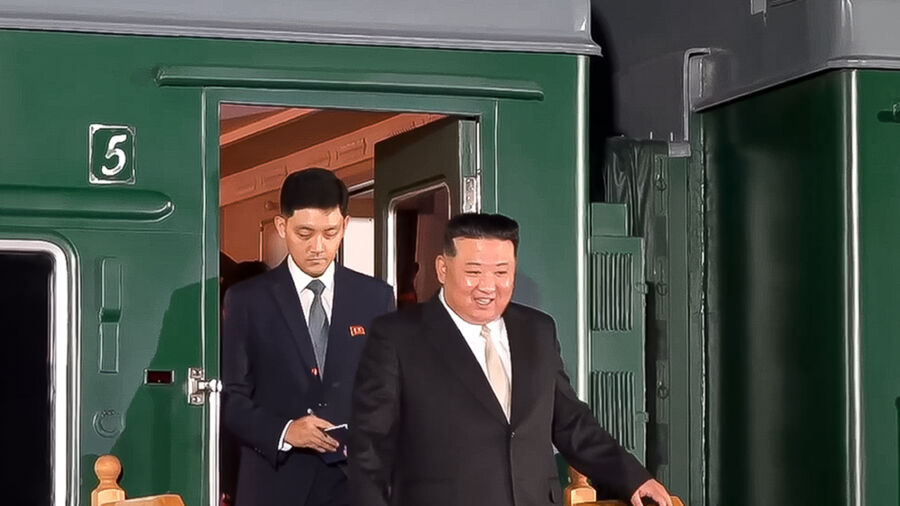 Kim Jong Un in Russia to Meet Putin